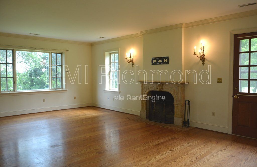 Stunning 3 Bed, 2 Bath River Front Home in New Kent County! property image