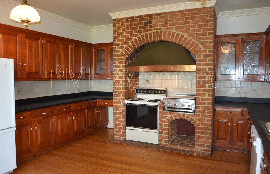 Stunning 3 Bed, 2 Bath River Front Home in New Kent County! property image