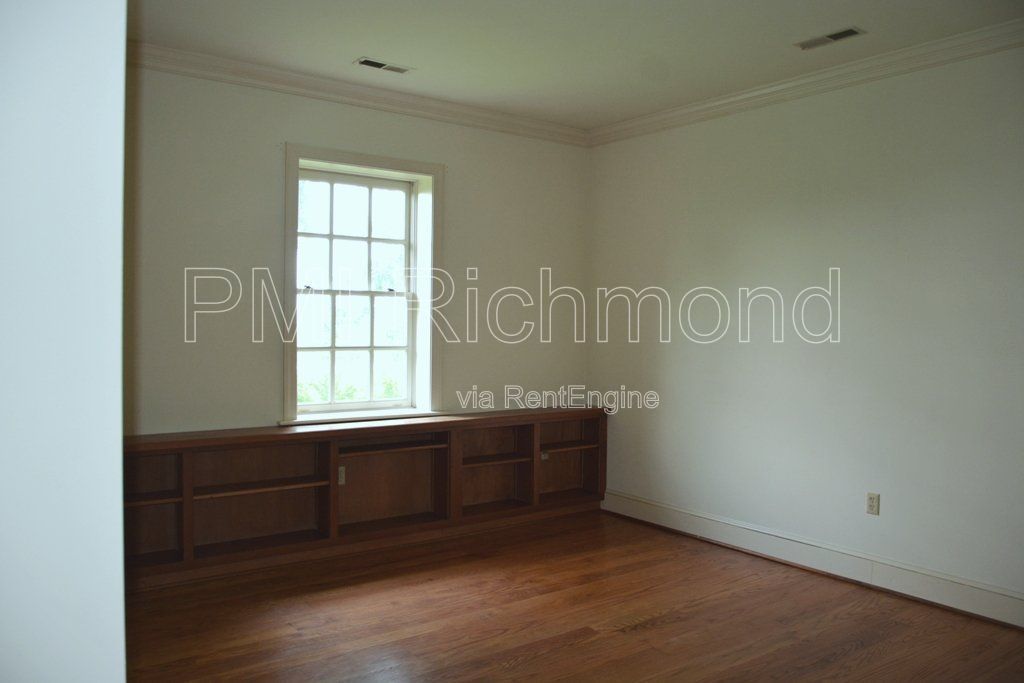 Stunning 3 Bed, 2 Bath River Front Home in New Kent County! property image