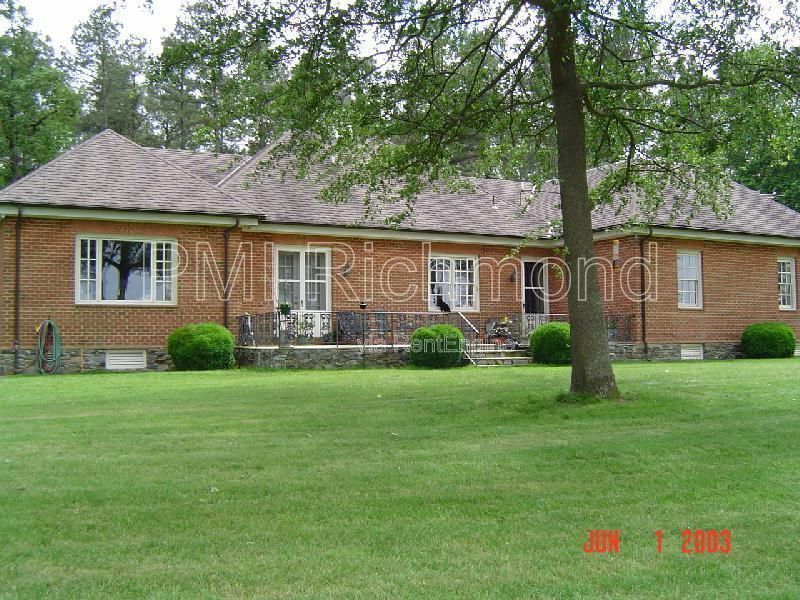 Stunning 3 Bed, 2 Bath River Front Home in New Kent County! property image