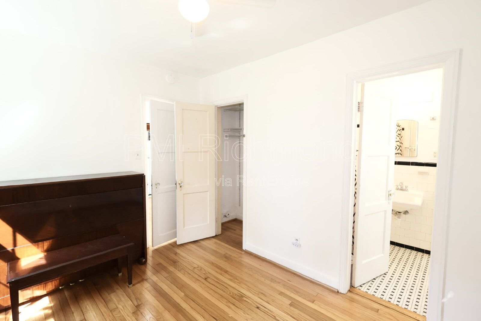Cute & Cozy 2-Bed Retreat on Maple Avenue in Richmond! property image