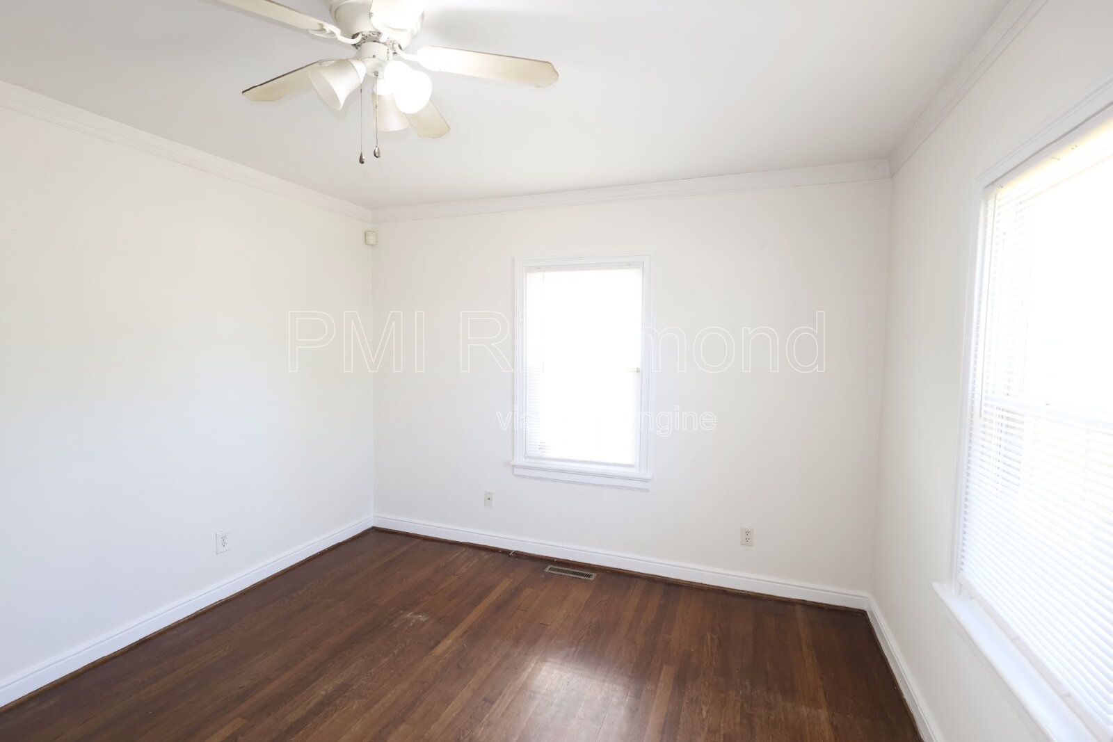 Fabulous Renovated 2-Bed, 1-Bath Bungalow in North Highland Park! property image