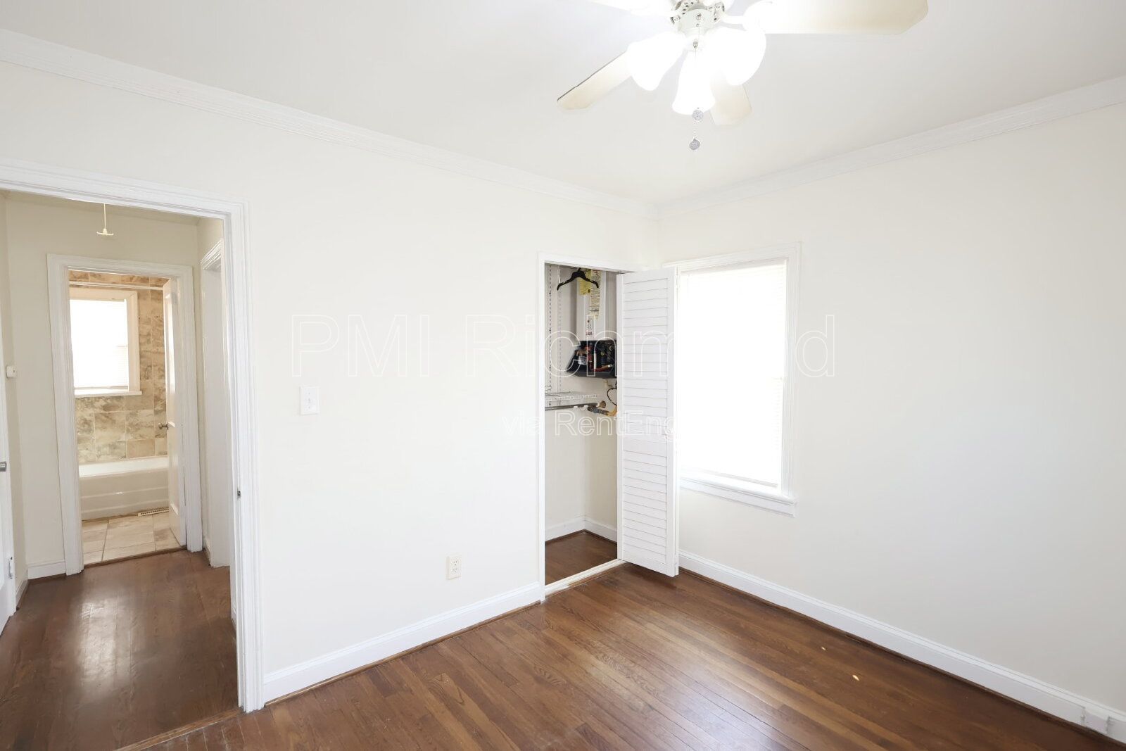 Fabulous Renovated 2-Bed, 1-Bath Bungalow in North Highland Park! property image