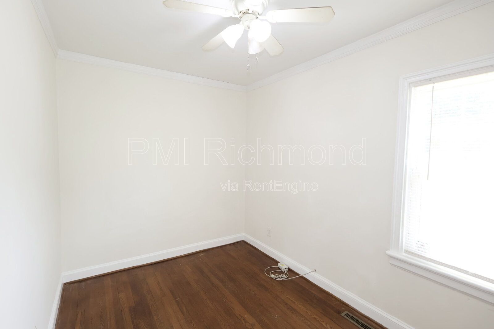 Fabulous Renovated 2-Bed, 1-Bath Bungalow in North Highland Park! property image