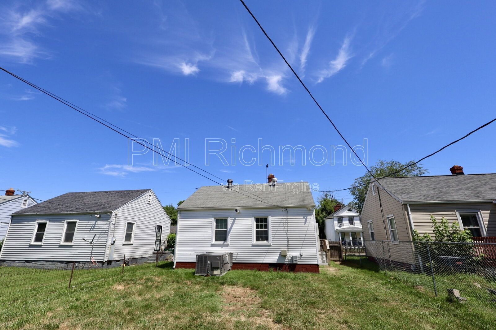 Fabulous Renovated 2-Bed, 1-Bath Bungalow in North Highland Park! property image