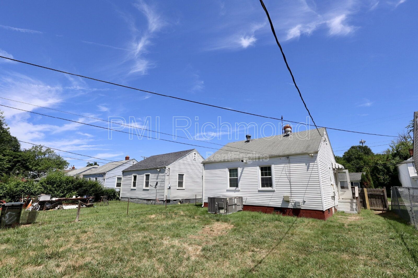 Fabulous Renovated 2-Bed, 1-Bath Bungalow in North Highland Park! property image