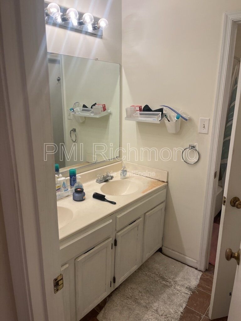 Experience Richmond Living in this Cozy 3-Bed Home! property image