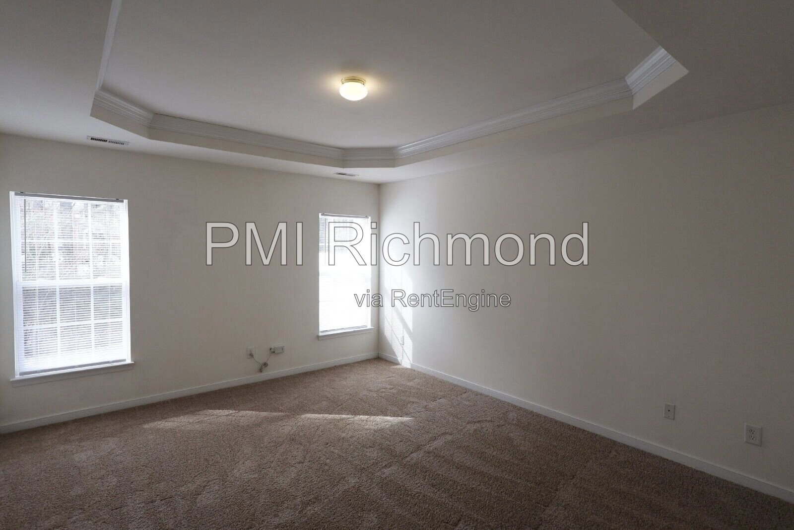 Spacious Townhouse in Townes at Shady Grove Subdivision! property image