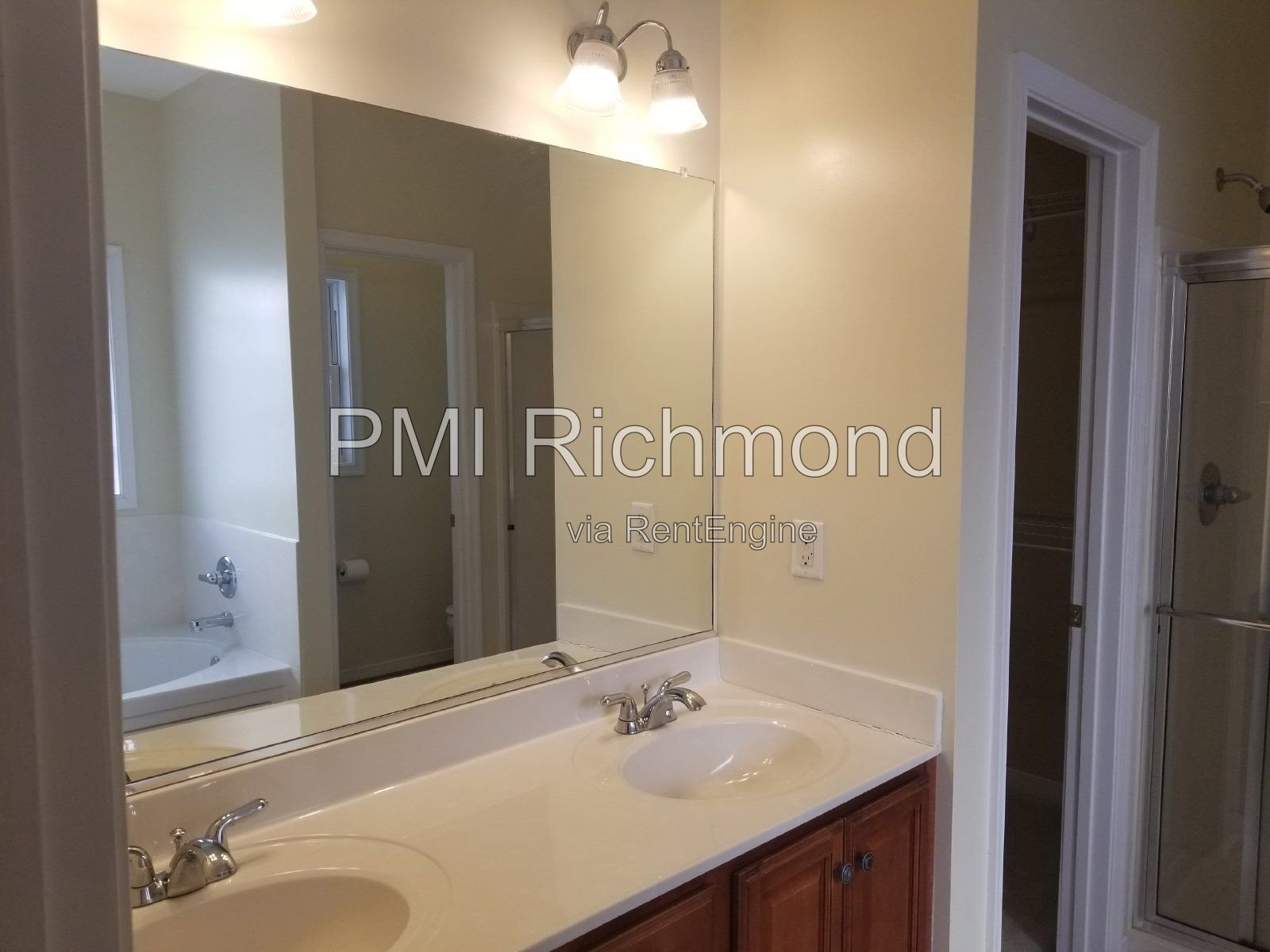 Gorgeous 3-Bed, 3-Bath Transitional Home in Midlothian! property image