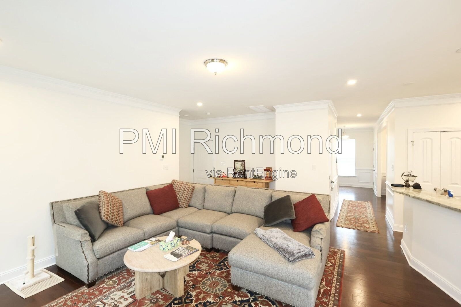 Stunning 4-Bed, 3-Bath Spacious Home in Woodlake! property image