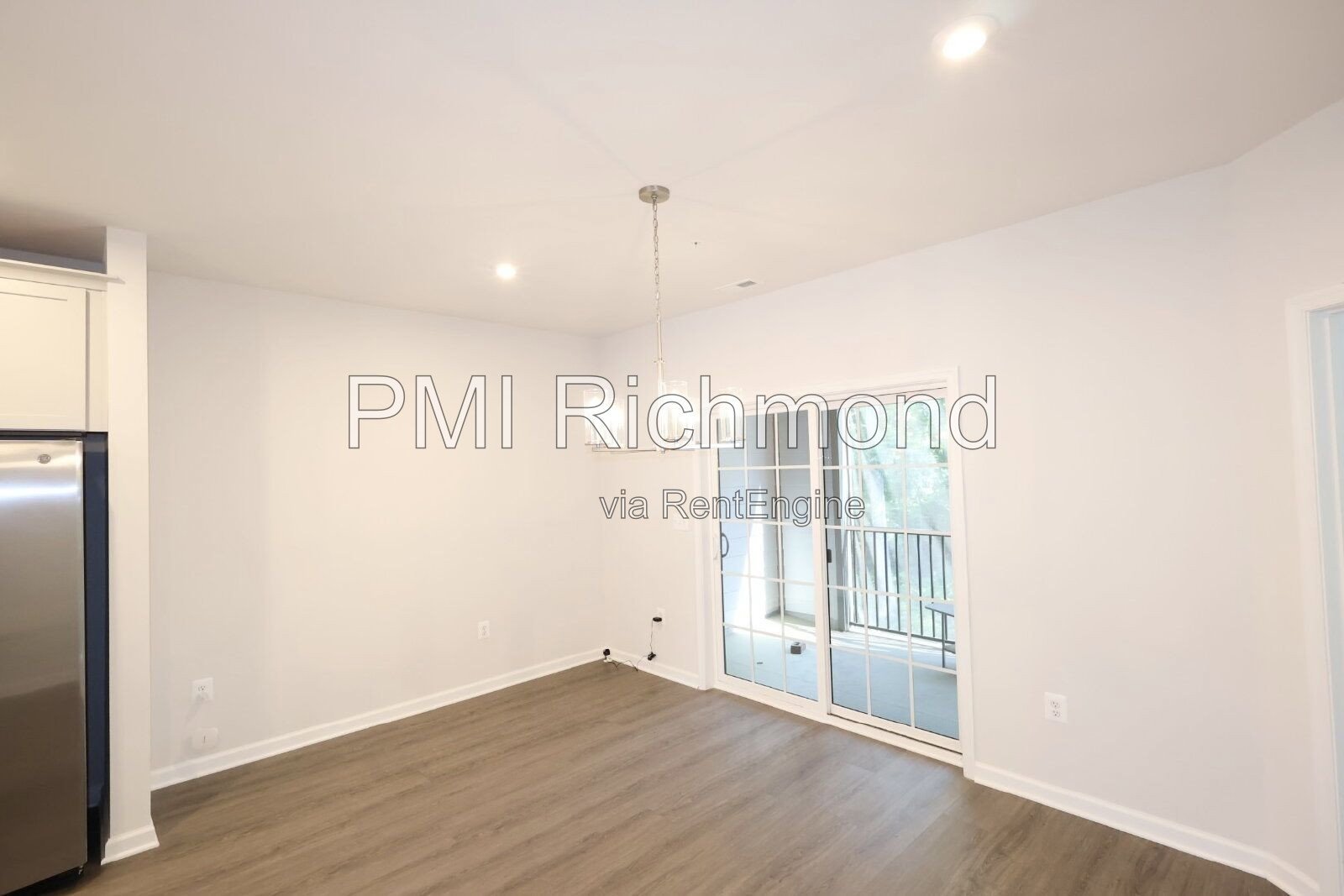 Stunning and Modern 3-Bed Townhome in Midlothian! property image