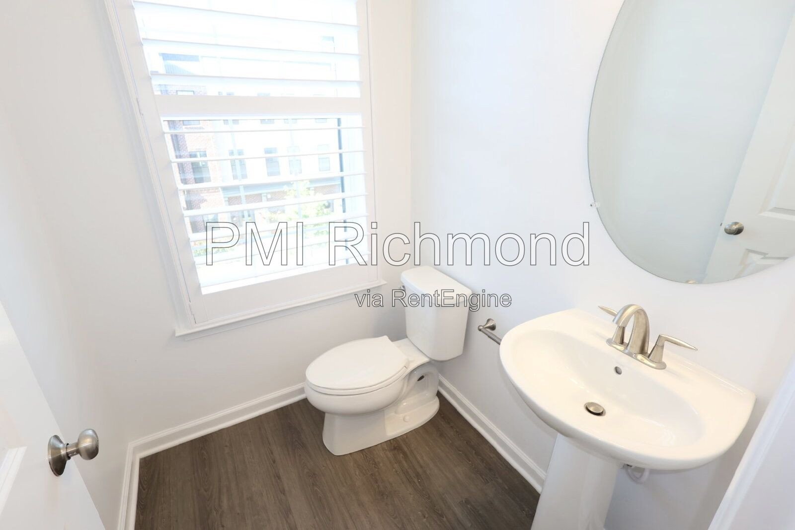 Stunning and Modern 3-Bed Townhome in Midlothian! property image
