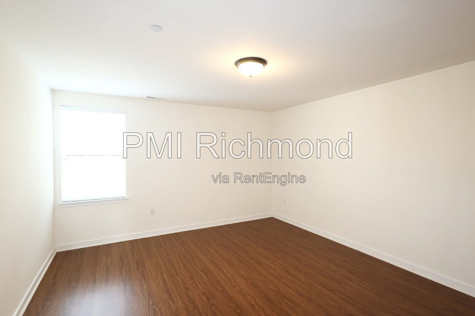 4-Bed Home with Granite Countertops & Hardwood Floors in Glen Allen! property image