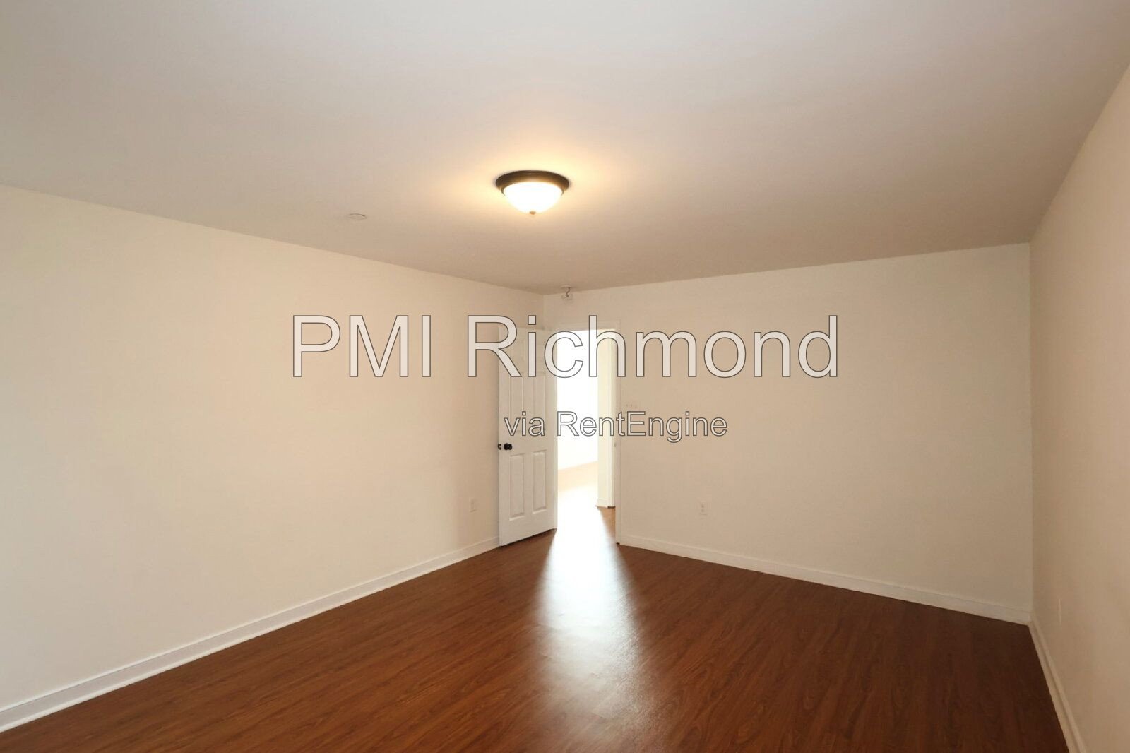 4-Bed Home with Granite Countertops & Hardwood Floors in Glen Allen! property image