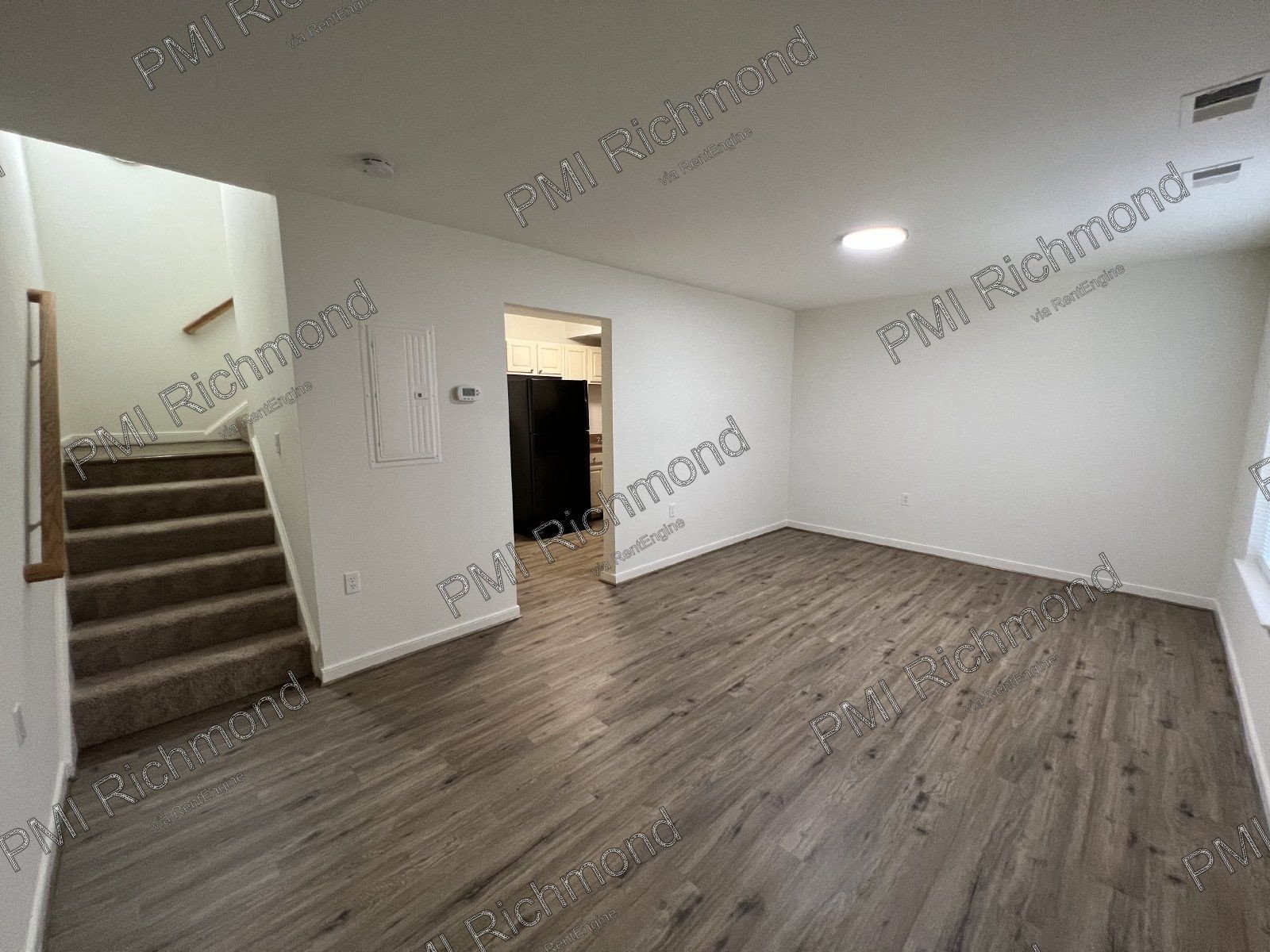 Desirable 2-Bedroom Corner Unit in The Villas Of Oakwood Community! property image