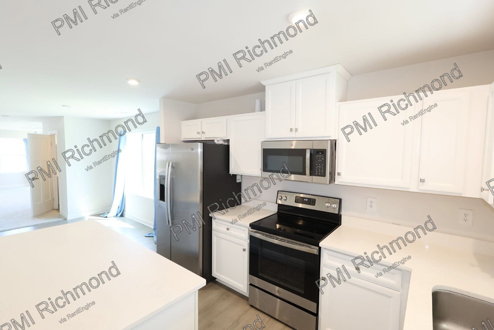Discover Comfort and Style in This Spacious 3-Bed Townhouse in Chesterfield! property image