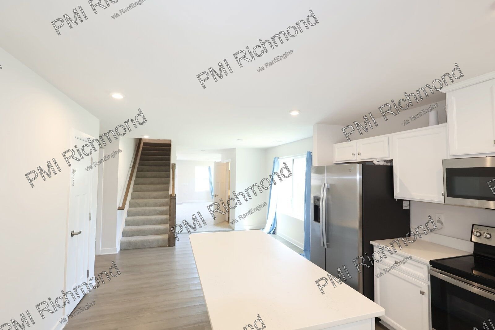 Discover Comfort and Style in This Spacious 3-Bed Townhouse in Chesterfield! property image