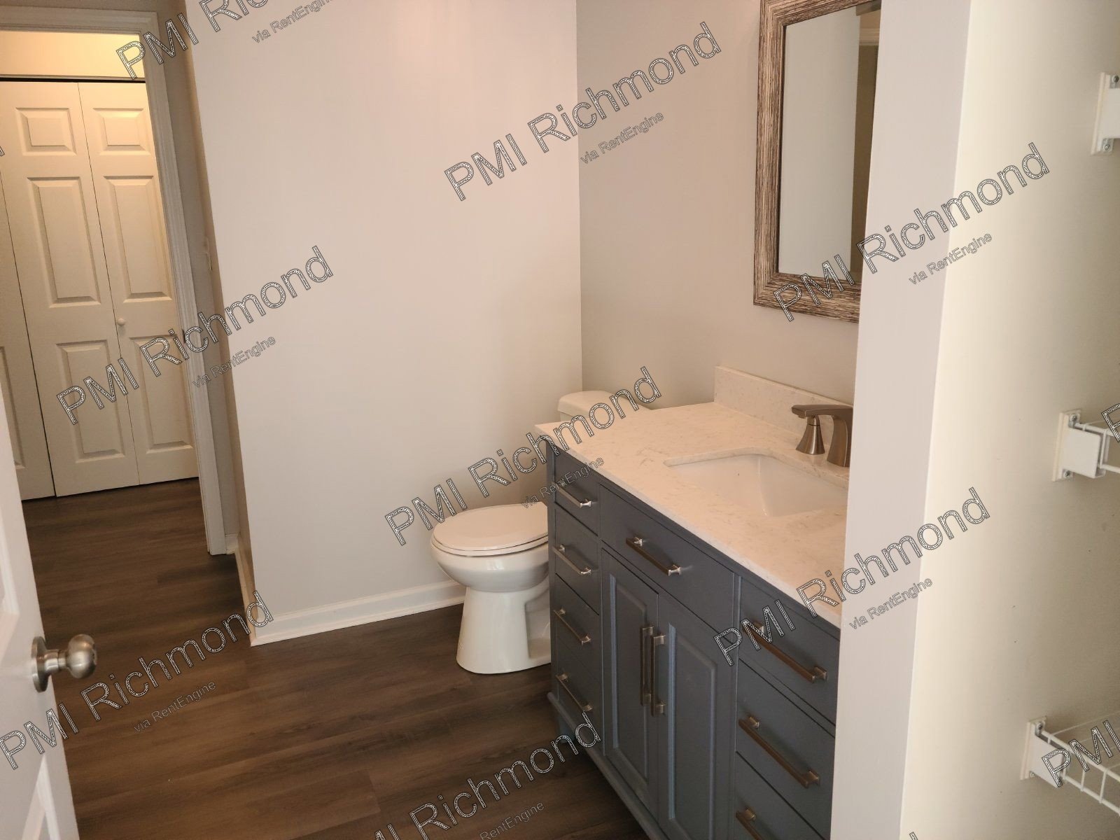 Gorgeous 2-Bedroom Condo in Bristol Village! property image