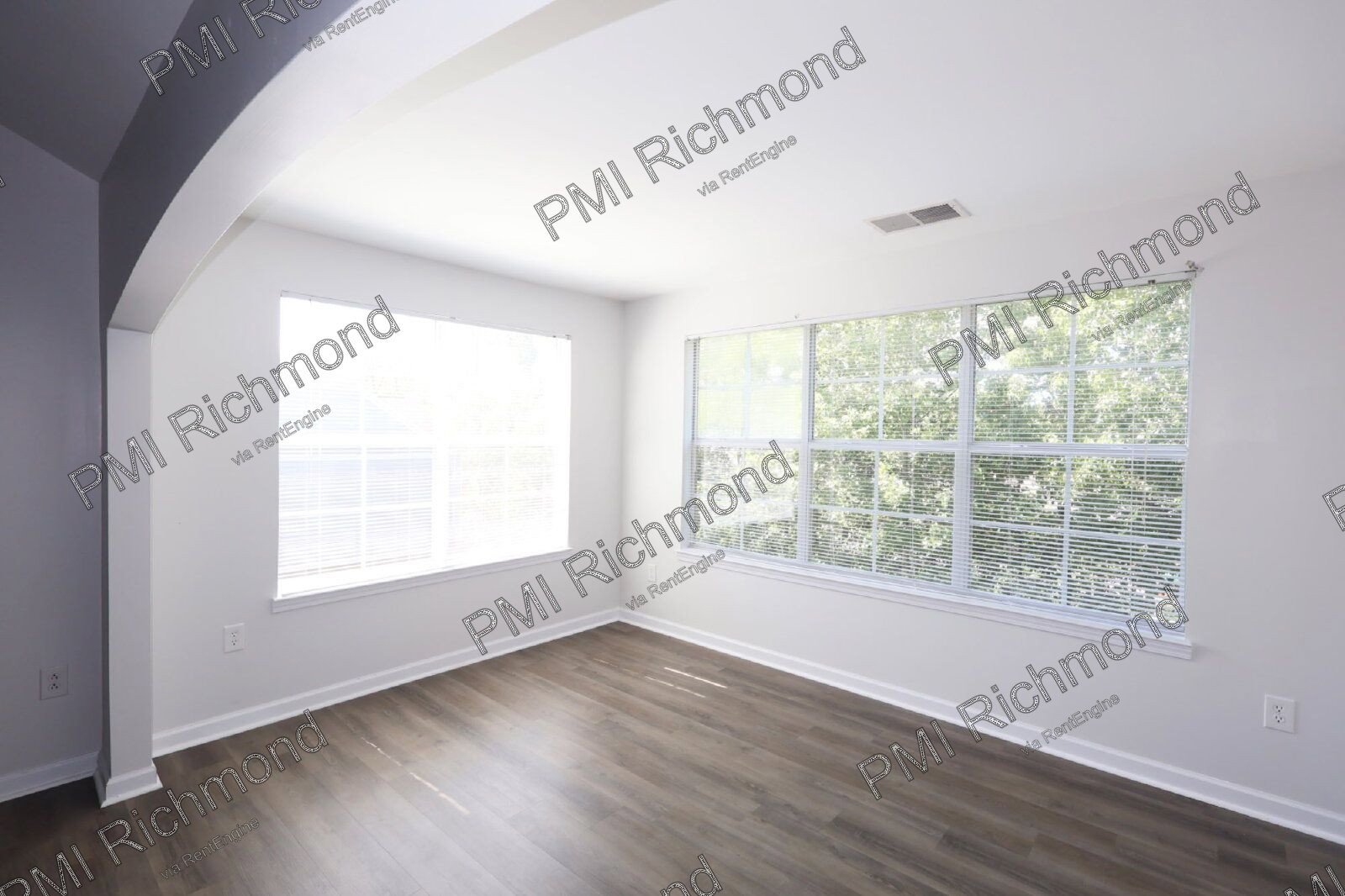Gorgeous 2-Bedroom Condo in Bristol Village! property image