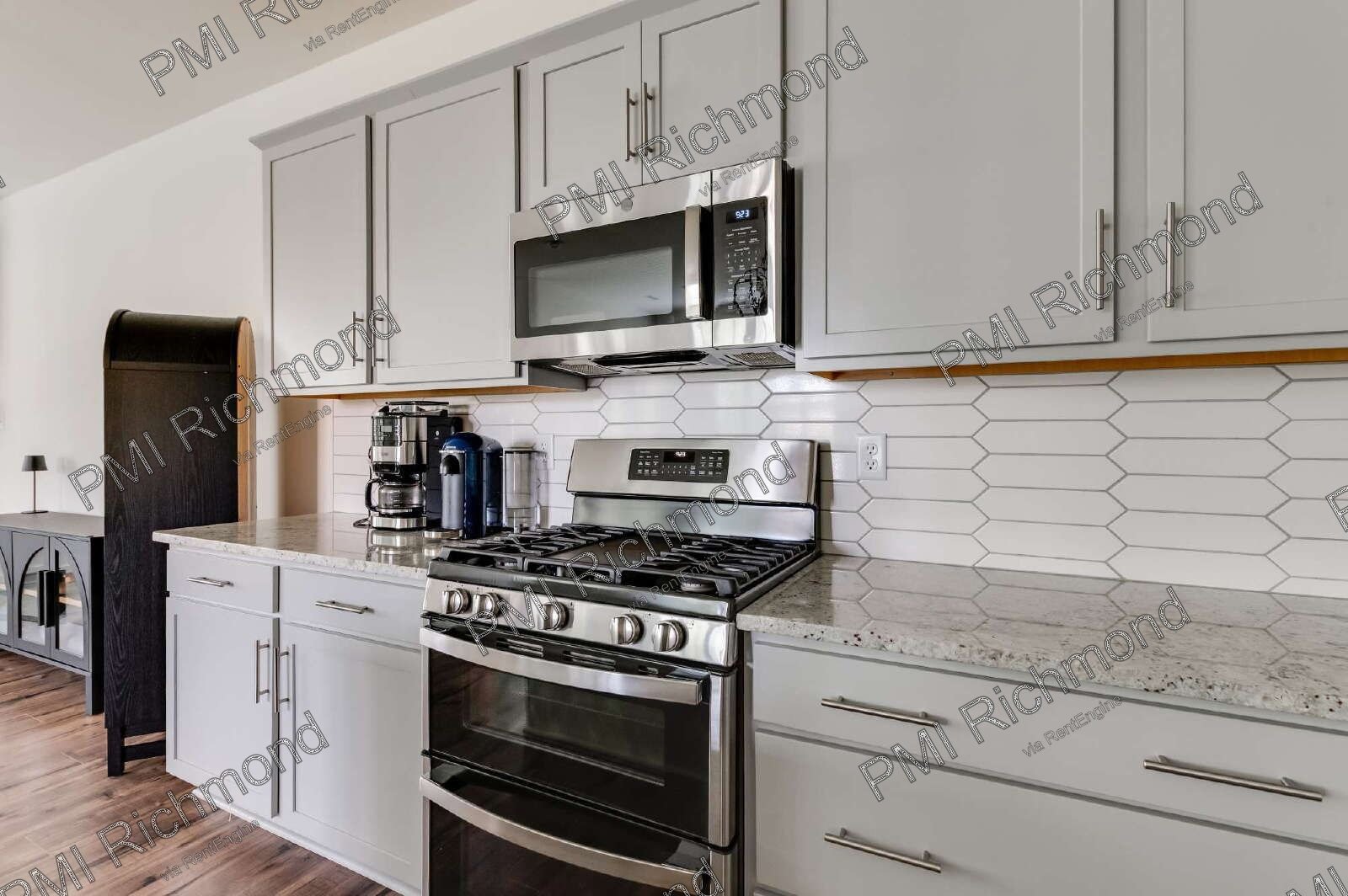 Gorgeous and Spacious 4-Bed Corner Unit Townhome in Moseley, VA! property image