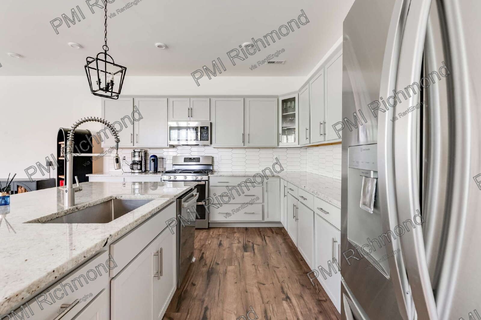 Gorgeous and Spacious 4-Bed Corner Unit Townhome in Moseley, VA! property image