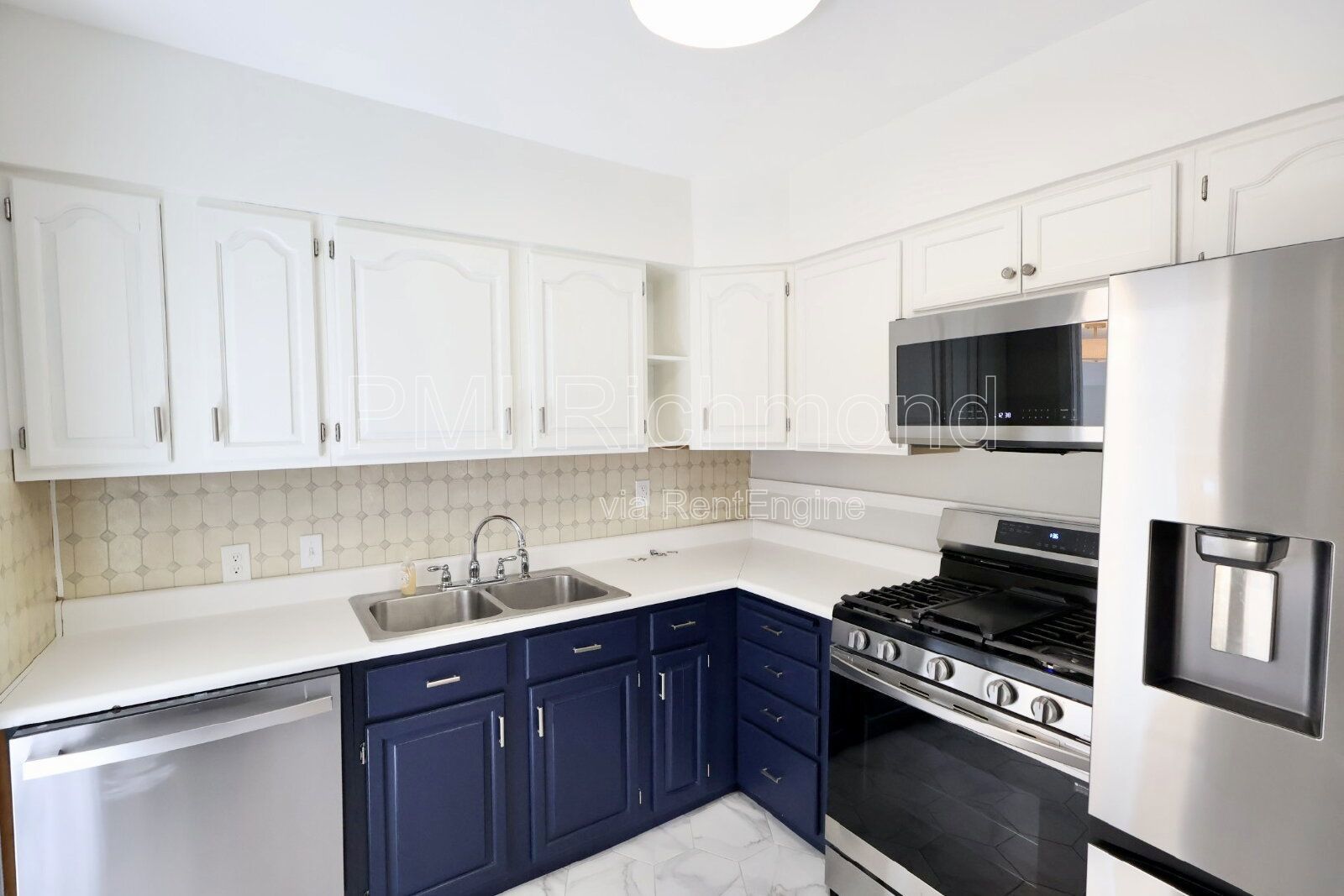 Richmond 3Bed Home with Beautiful Hardwood Floors! property image