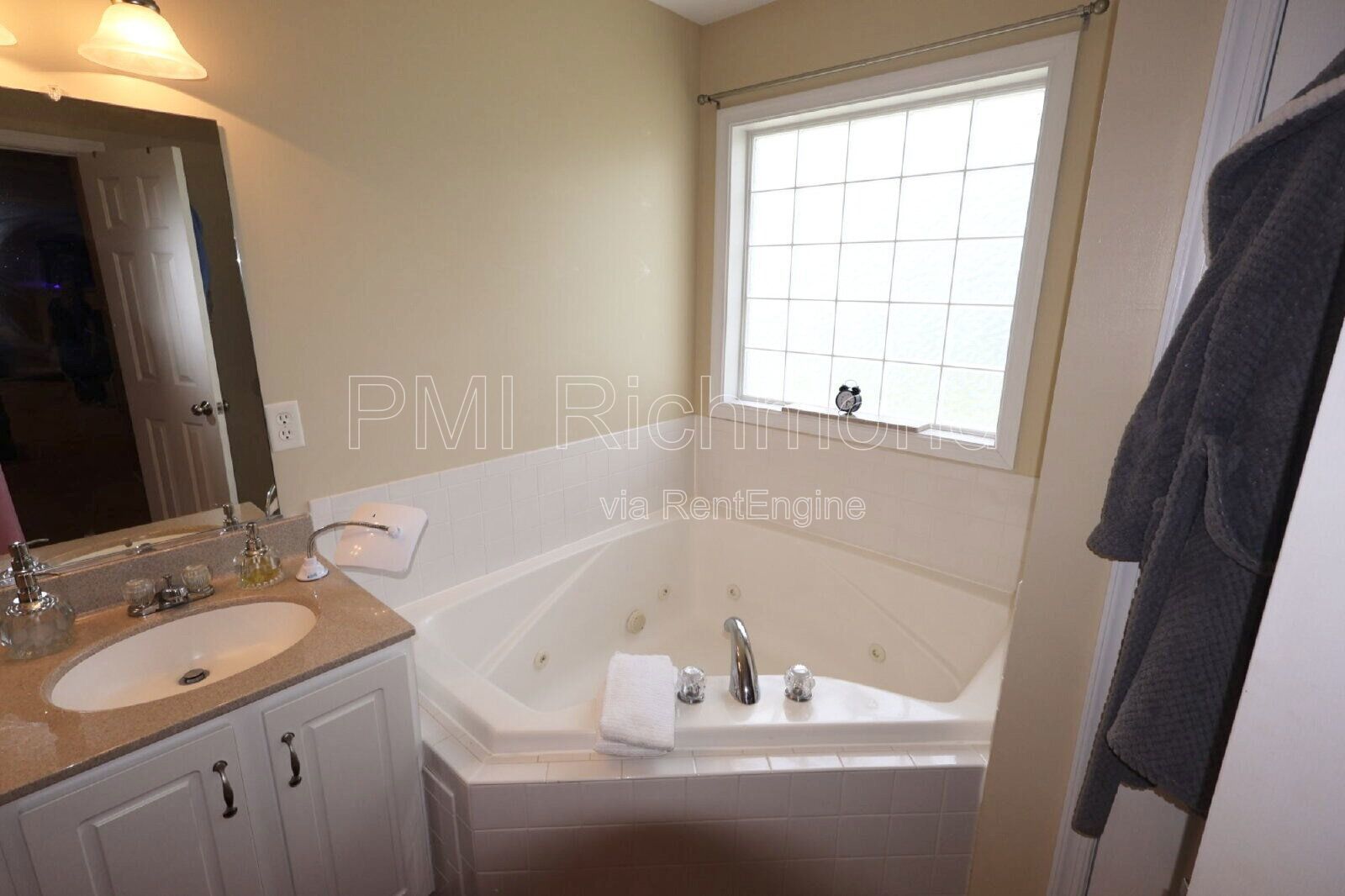 Spacious 4-Bed Retreat on Ancient Oak Dr. in Mechanicsville property image