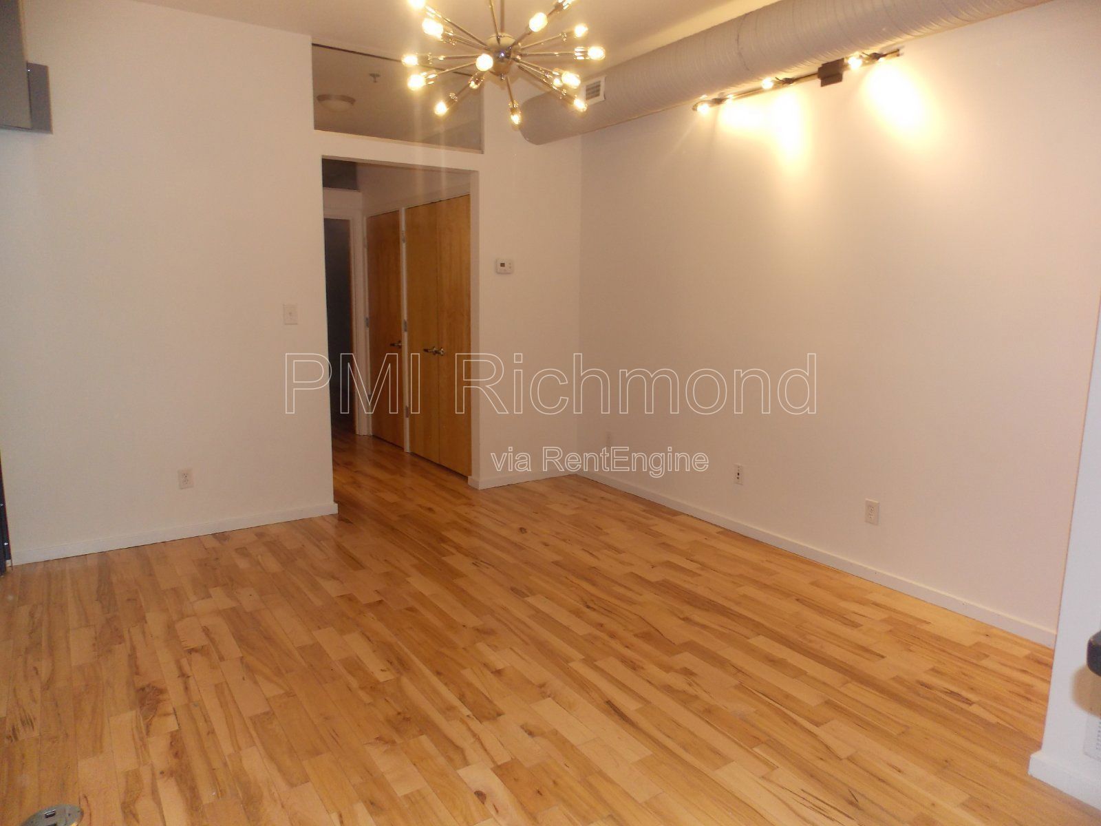 One Bedroom Condo in the Heart of Richmond! property image