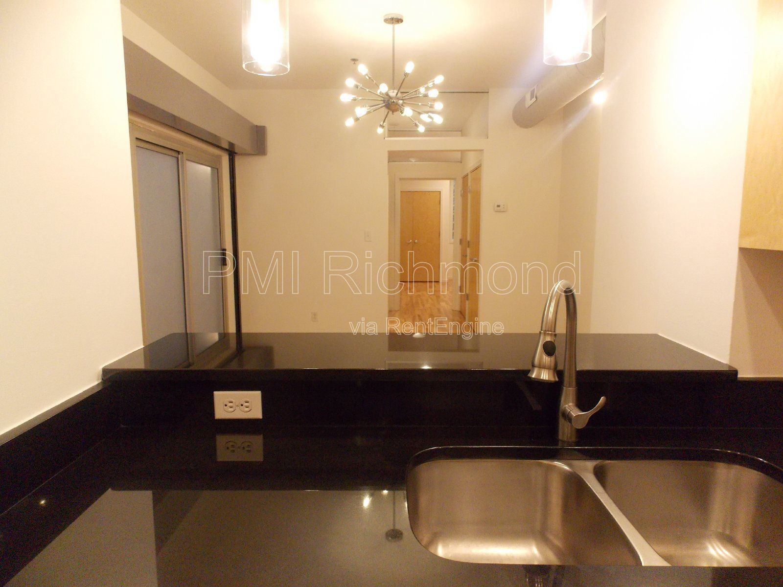 One Bedroom Condo in the Heart of Richmond! property image