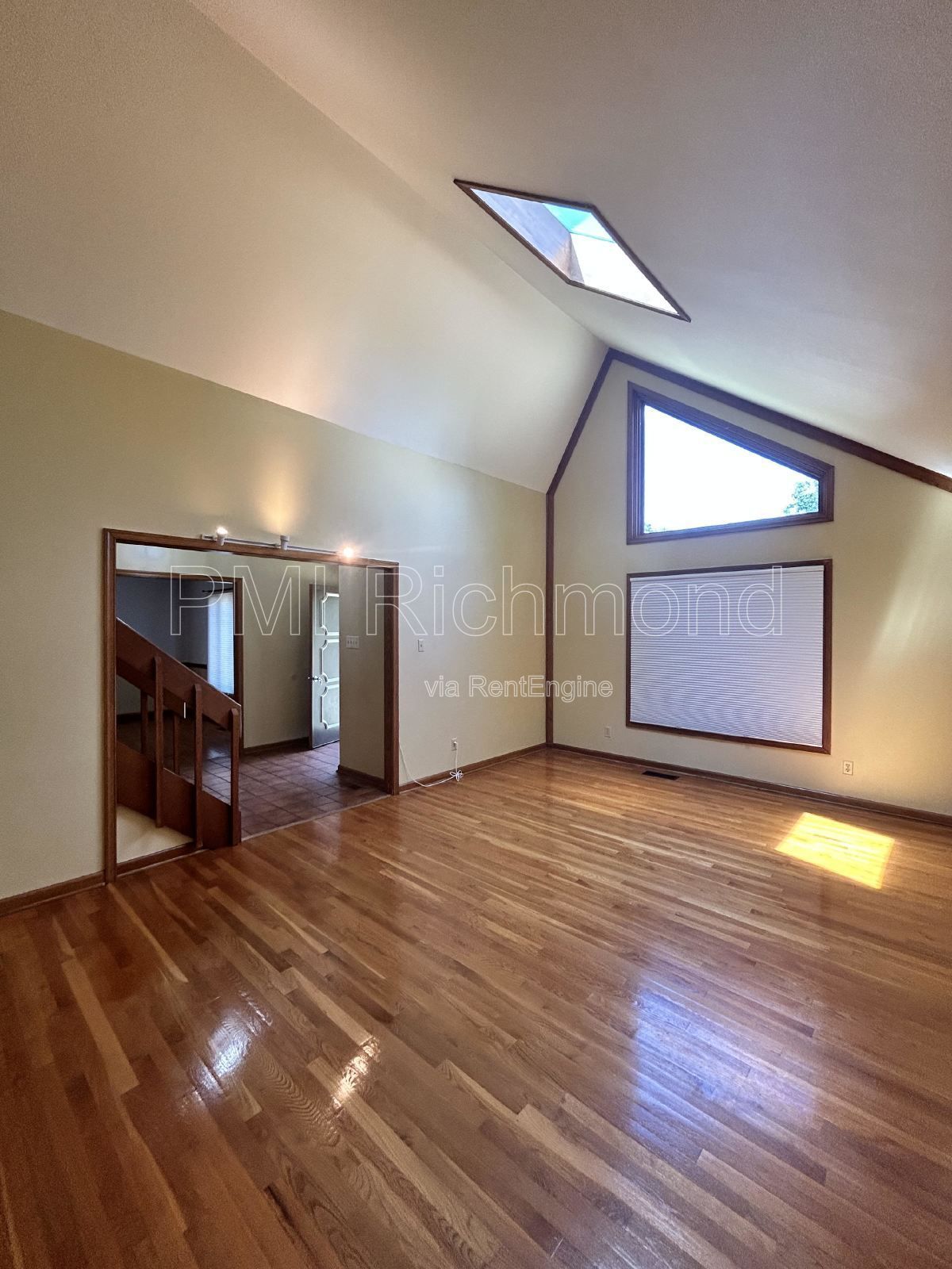 Single Family Contemporary Home in Colonial Heights! property image