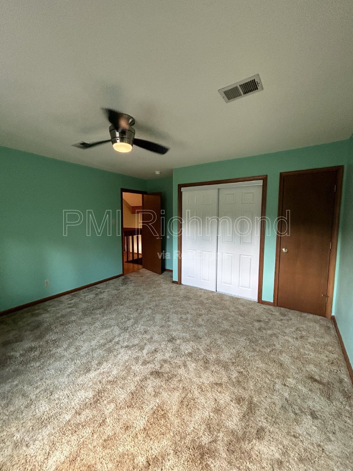 Single Family Contemporary Home in Colonial Heights! property image