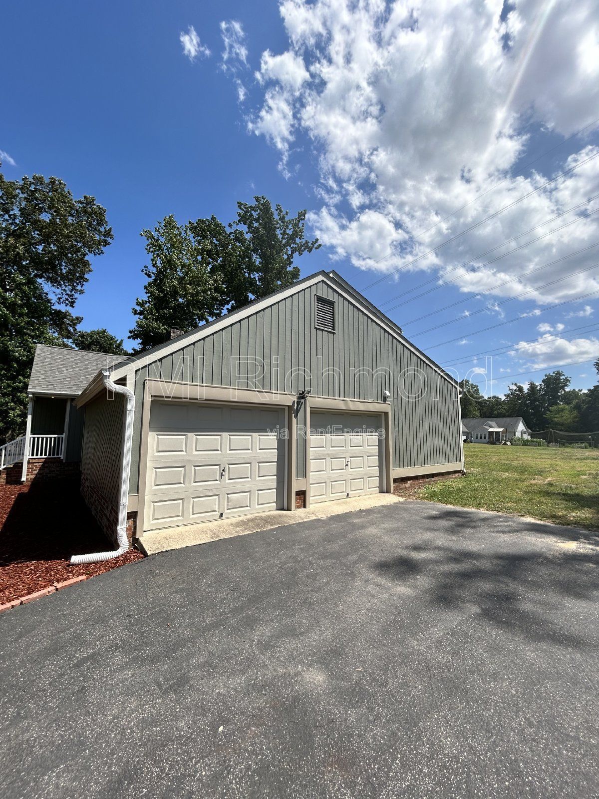 Single Family Contemporary Home in Colonial Heights! property image