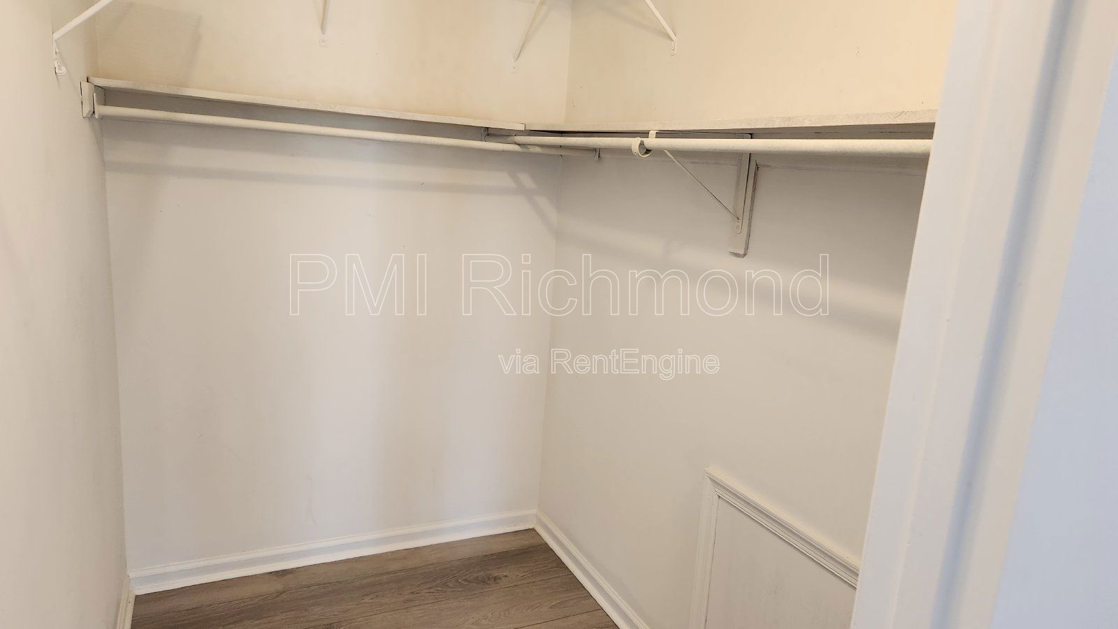 Enjoy this Spacious 4 Bed, 2.5 Bath Home in the Fernbrook Subdivision of North Chesterfield! property image