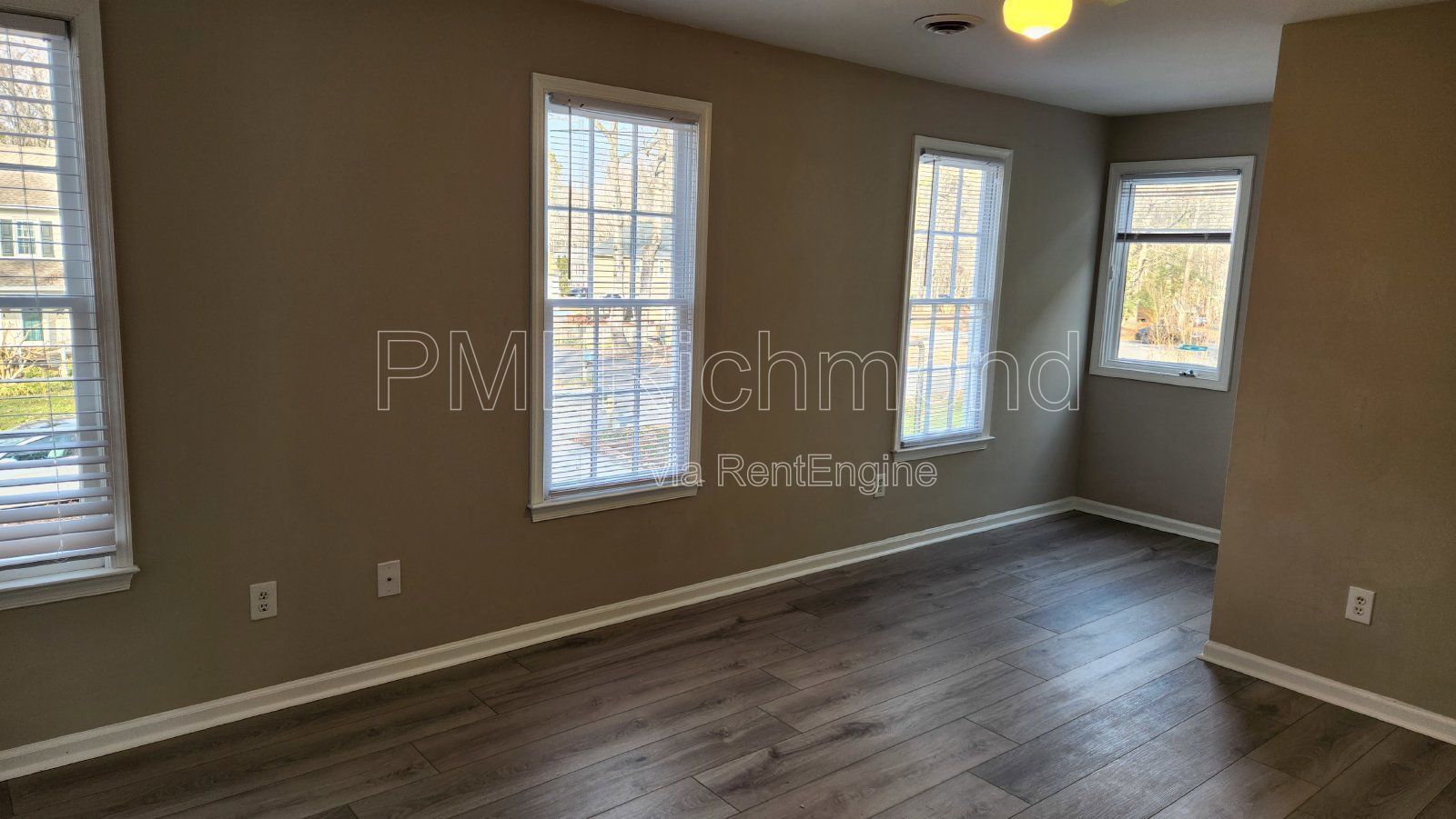 Enjoy this Spacious 4 Bed, 2.5 Bath Home in the Fernbrook Subdivision of North Chesterfield! property image