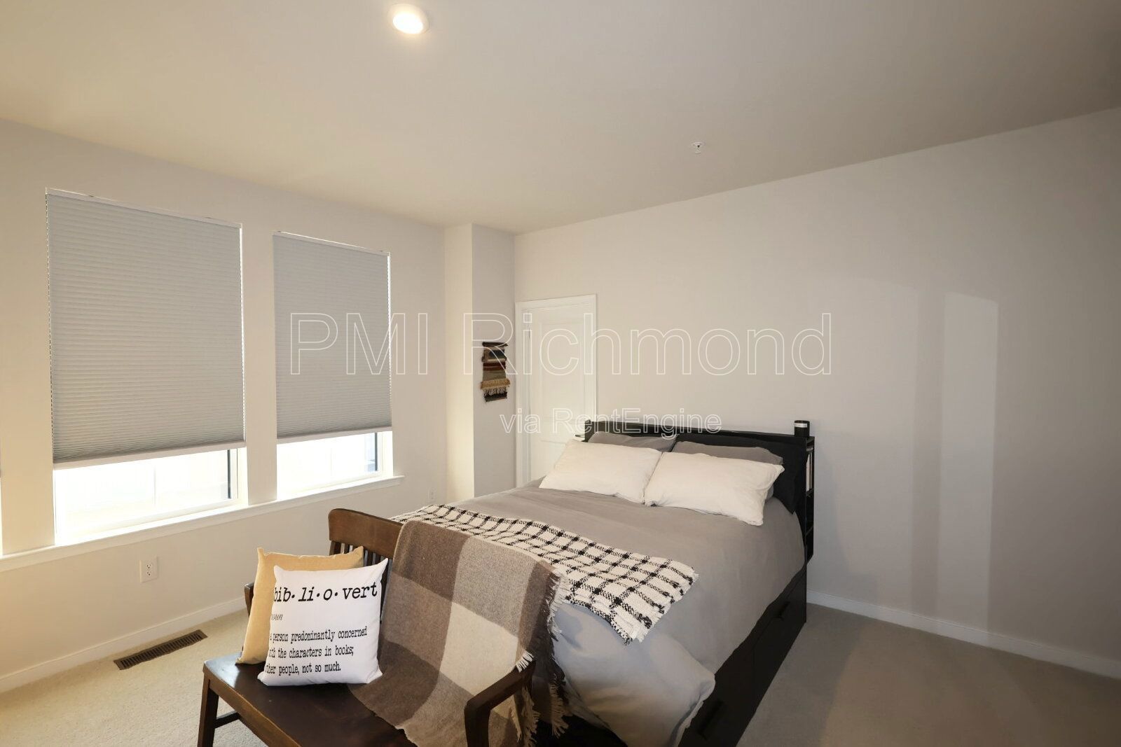 Stunning 2-Bed Condo with 2.5 Baths in the Heart of Richmond! property image