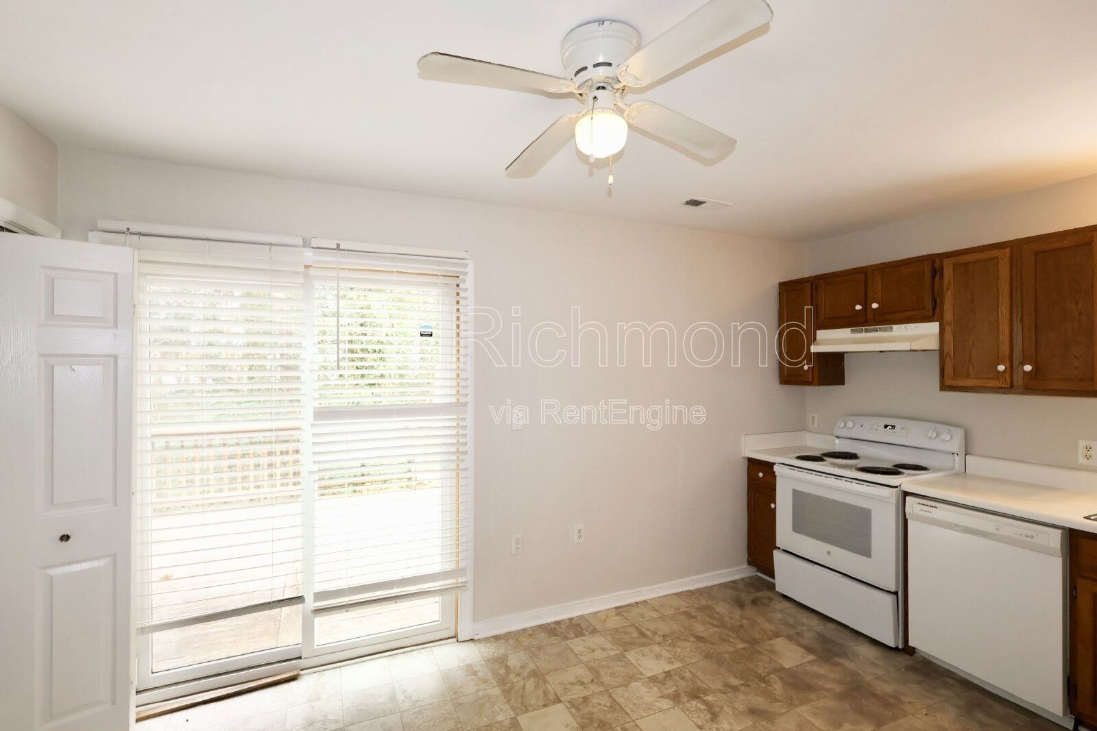 Luxurious 4-Bed Home in Bon Air Hills Subdivision of North Chesterfield! property image