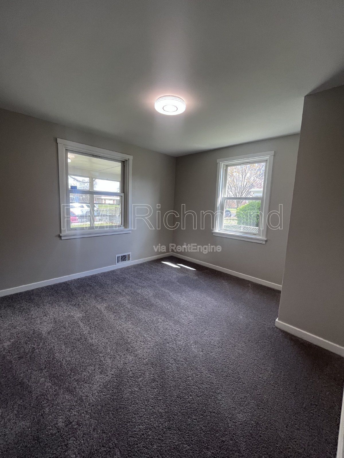 Amazing 4-Bed Home in Richmond, VA with Ample Space and Character! property image