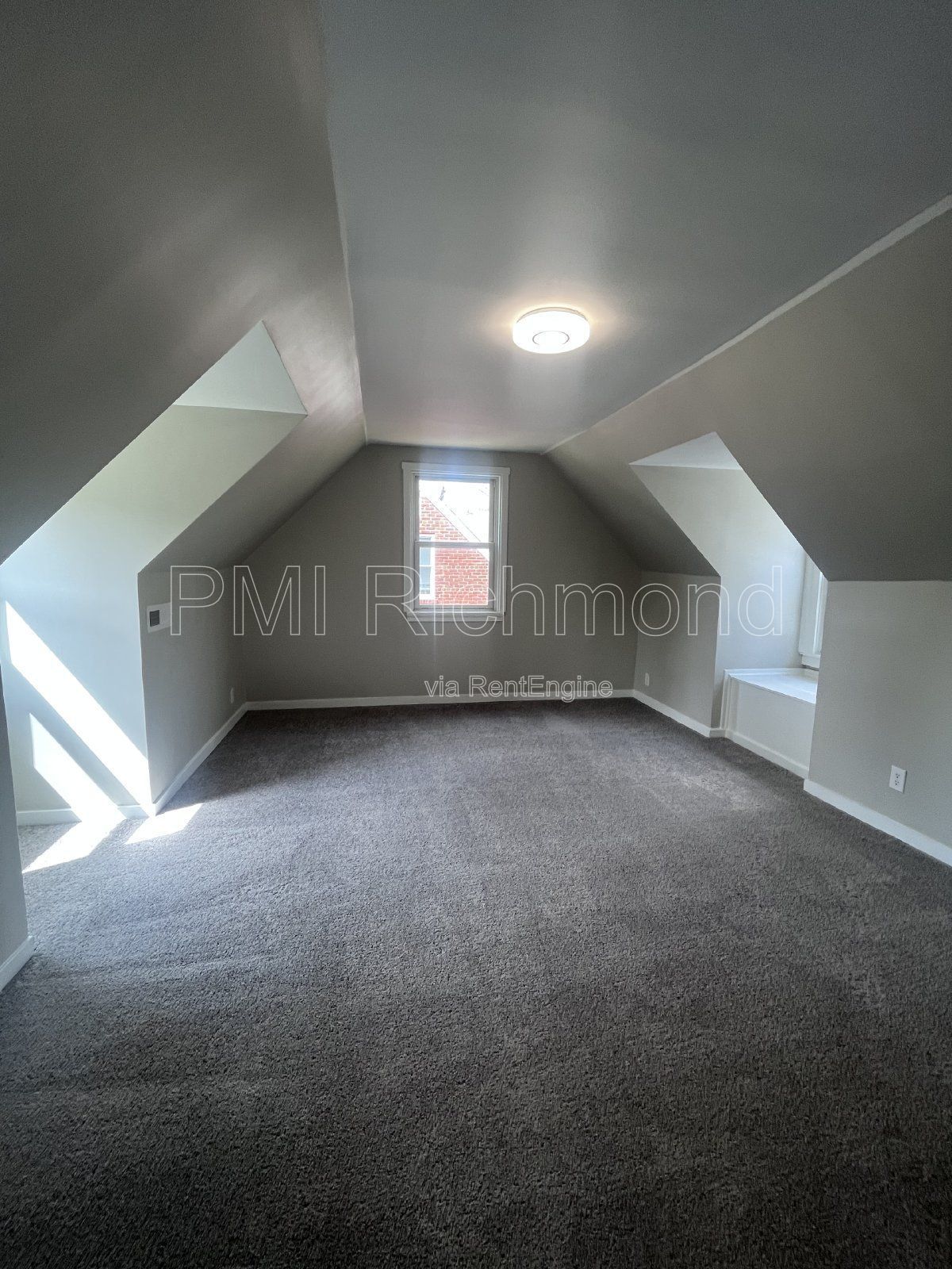 Amazing 4-Bed Home in Richmond, VA with Ample Space and Character! property image