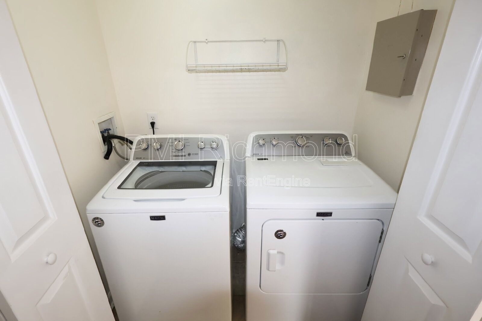 Charming 2 Bed, 2.5 Bath Townhome in Chester, VA! property image