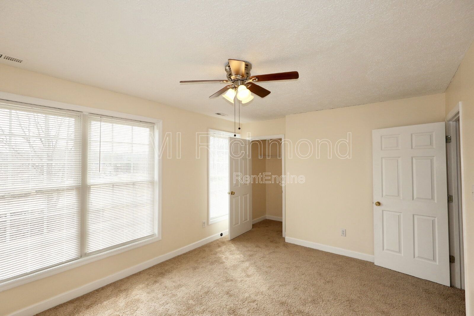 Charming 2 Bed, 2.5 Bath Townhome in Chester, VA! property image