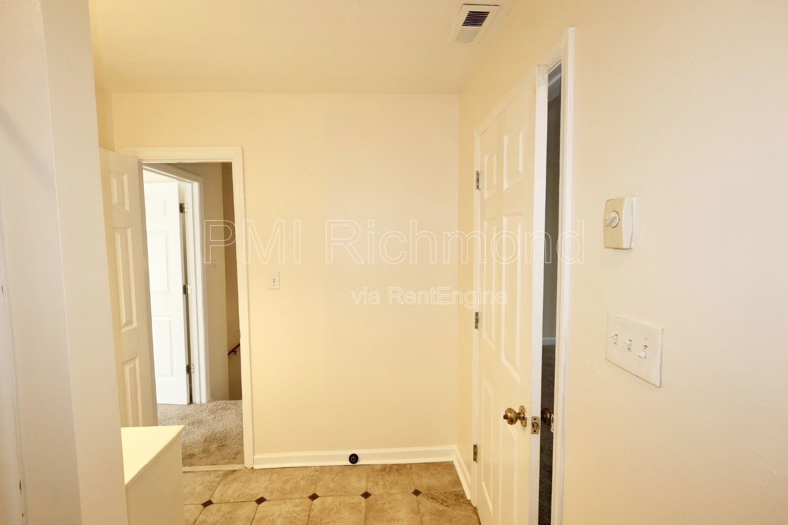 Charming 2 Bed, 2.5 Bath Townhome in Chester, VA! property image