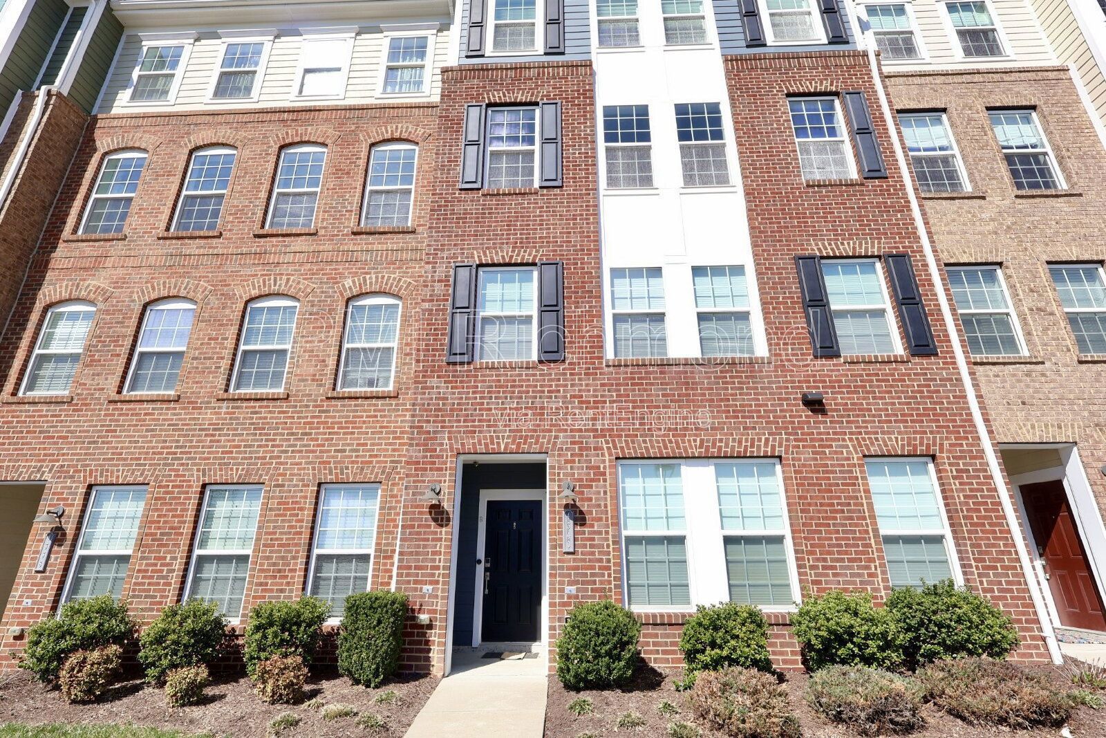 Gorgeous 3-Bed Townhouse in Short Pump with Granite Touches! property image