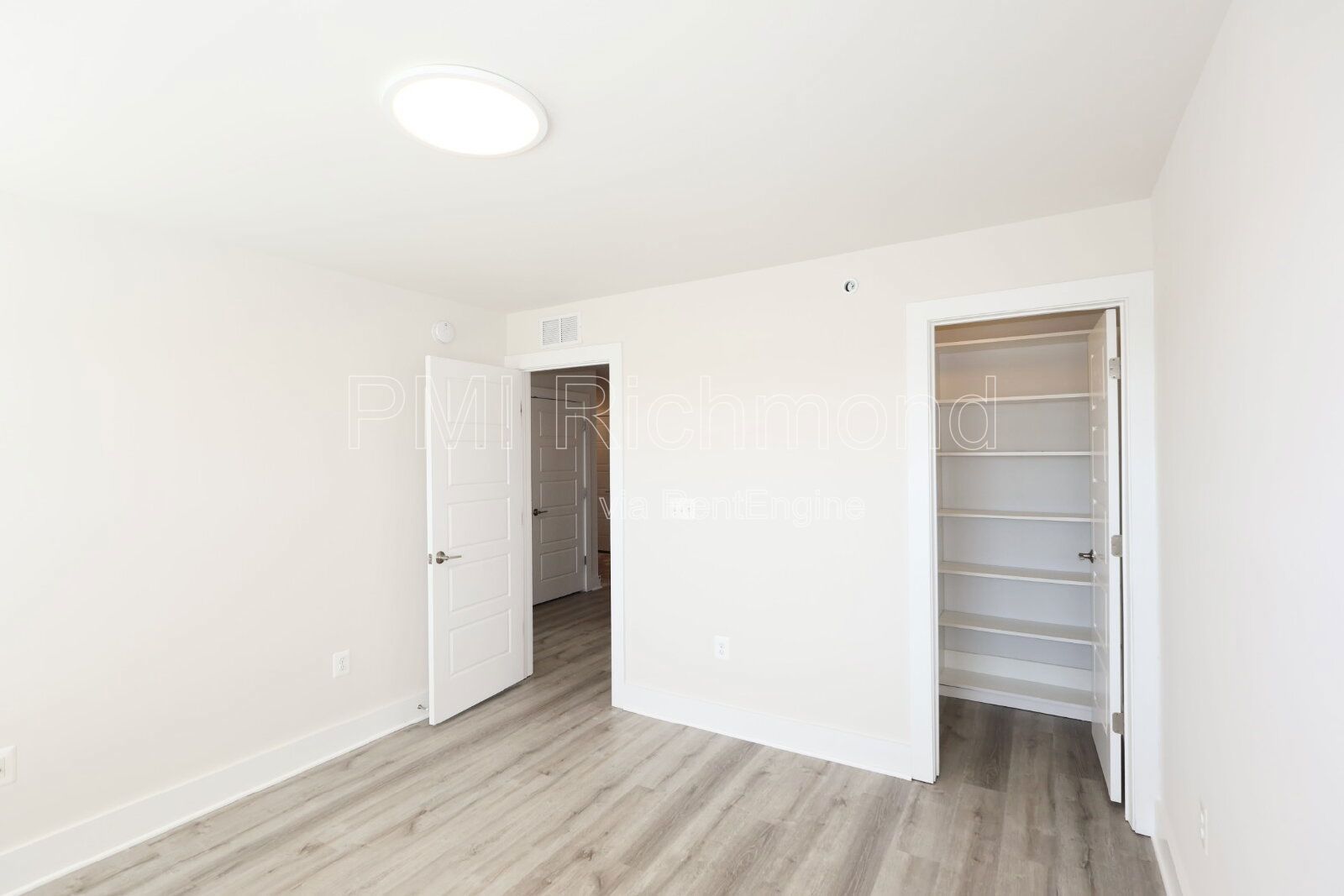 Gorgeous 3-Bed Townhouse in Short Pump with Granite Touches! property image