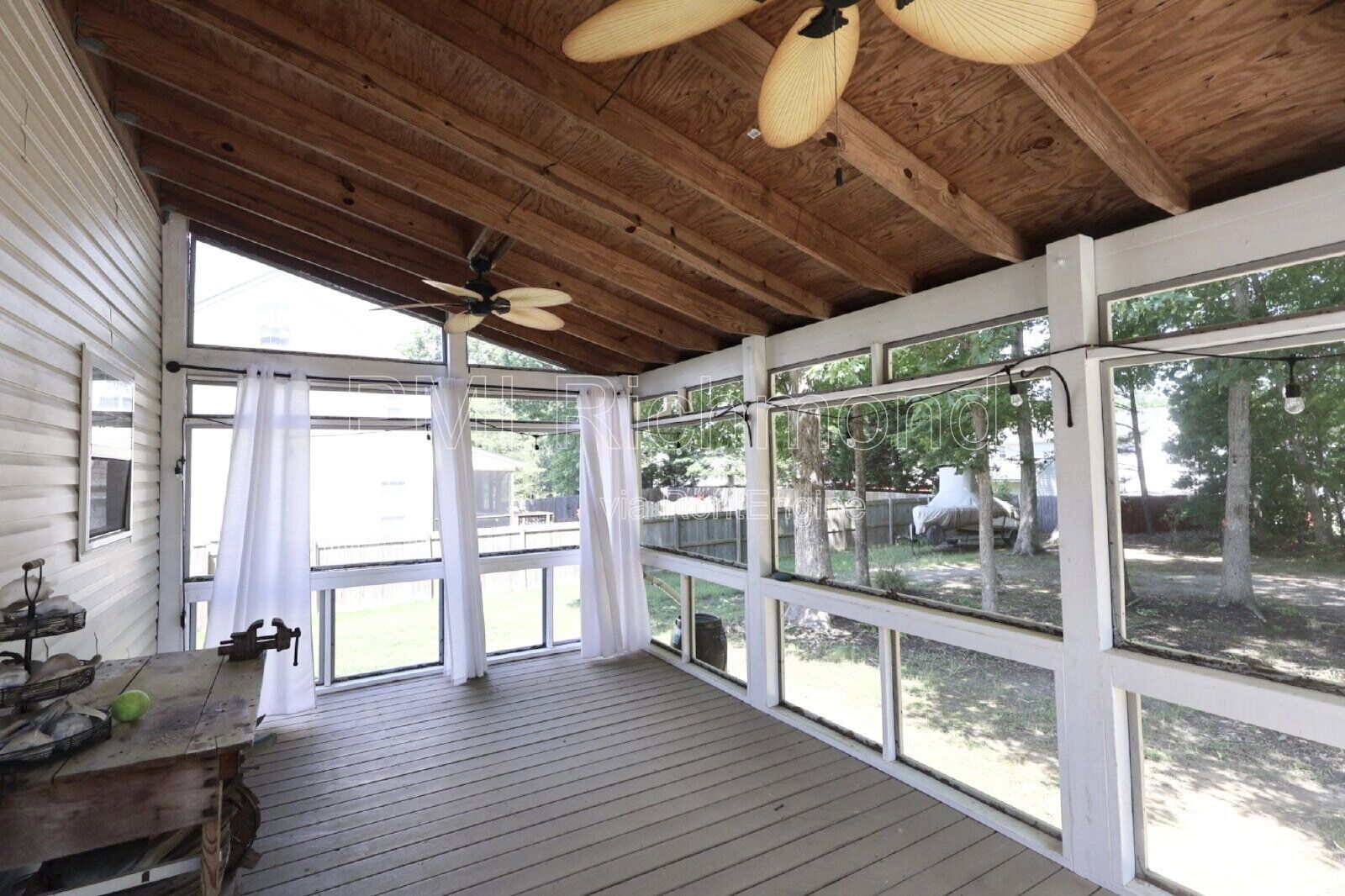 Charming 4-Bed Home with Hardwood Floors & Cozy Fireplace in Chesterfield! property image