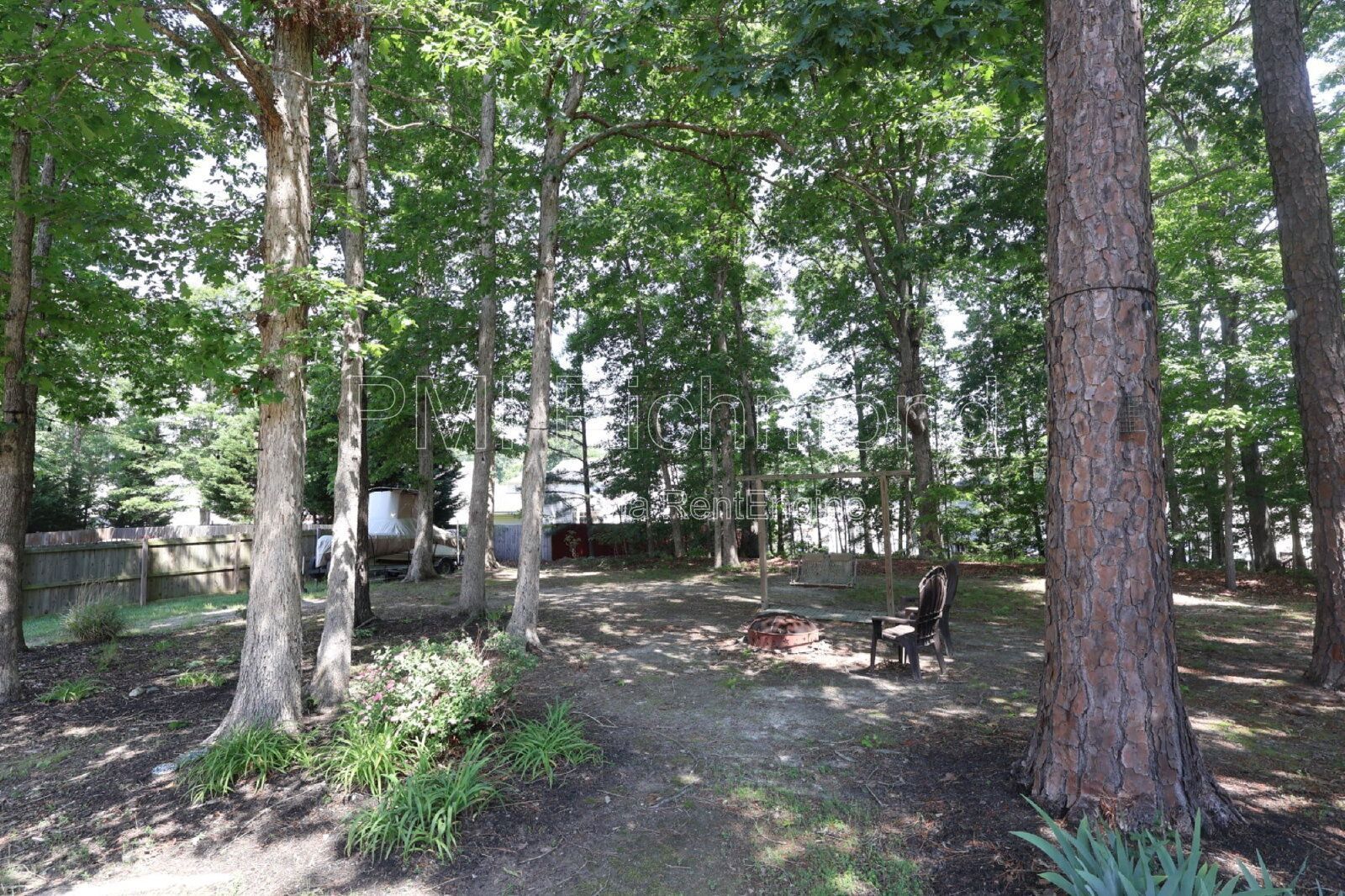 Charming 4-Bed Home with Hardwood Floors & Cozy Fireplace in Chesterfield! property image