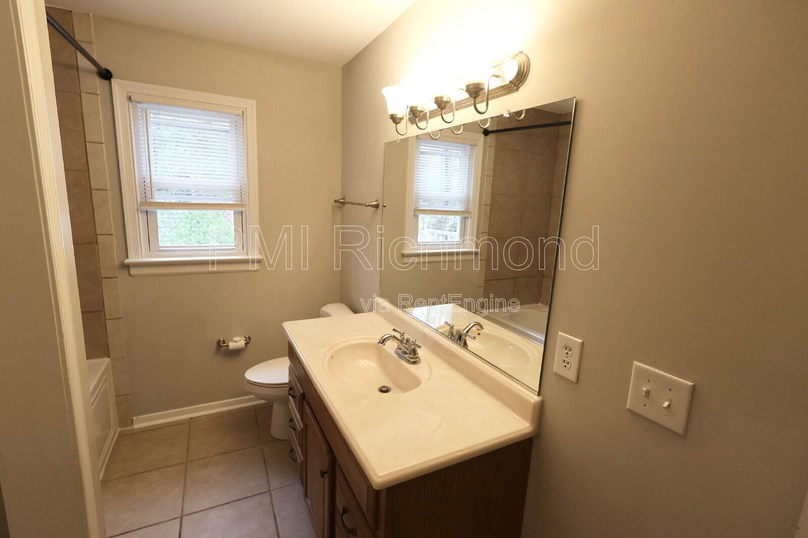 Beautiful 3-Bedroom home in Stonehenge West Subdivision! property image