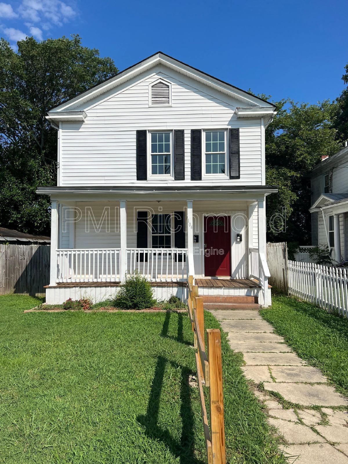 Quaint 1-Bed Duplex Unit Located in Colonial Heights! property image