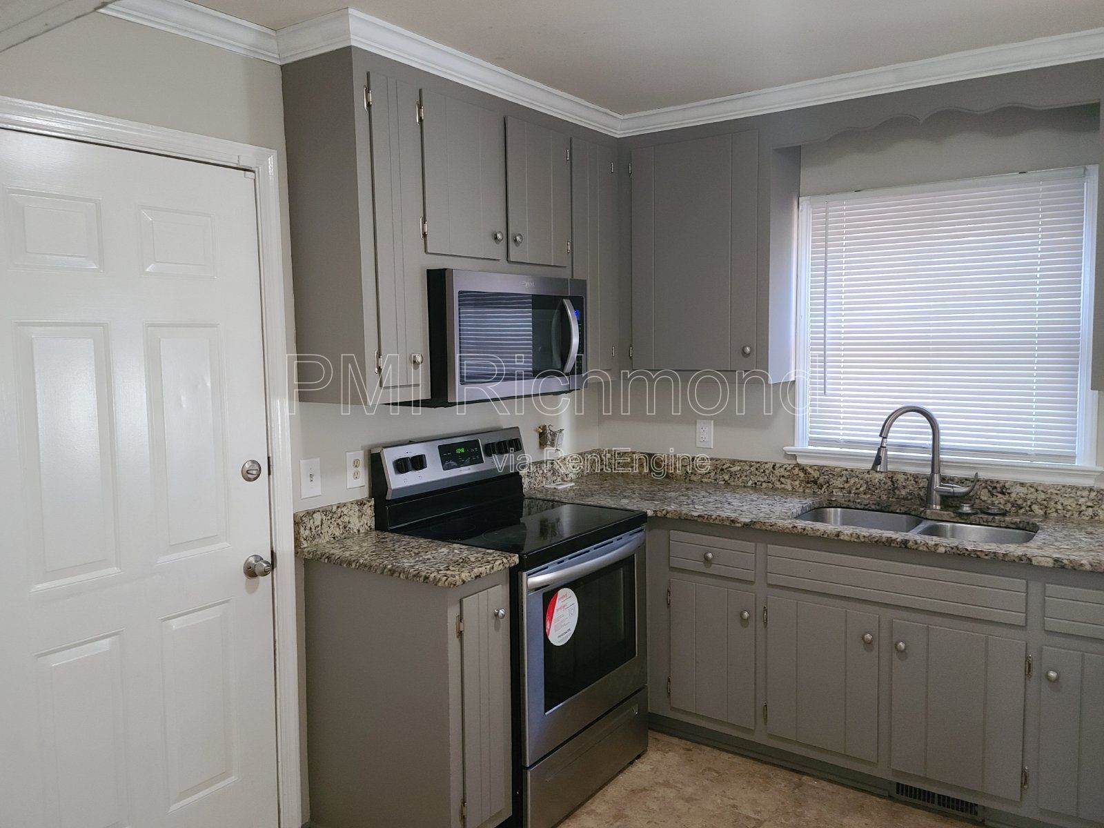 Gorgeous 4-Bedroom Home Located in Midlothian! property image