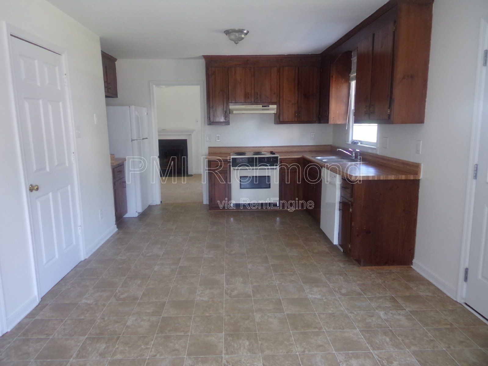 Cute 3-Bed, 2.5-Bath Home with a Fenced Backyard in Midlothian! property image