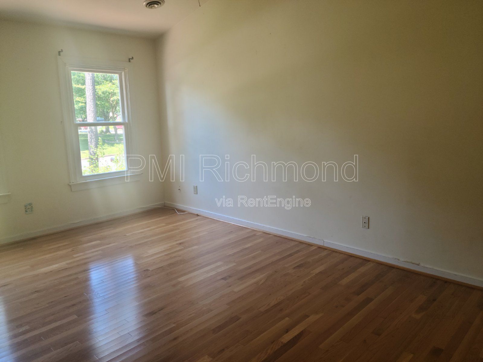 Beautiful 4-Bed Home In Crown Grant - Minutes from Short Pump! property image